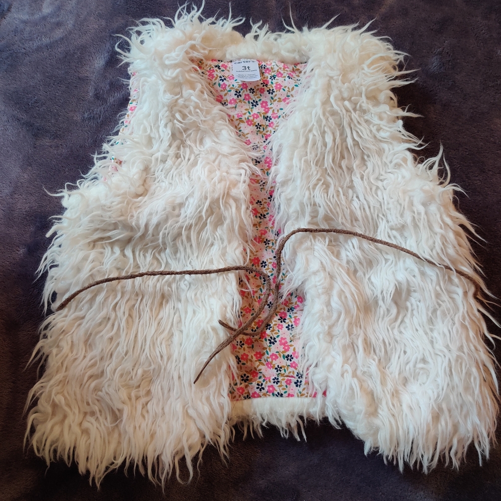 Carter's Girls Fluffy White Ivory Kids Vest Size 3T